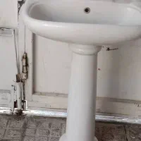 روشویی پایه بلند
