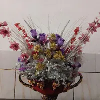 گل وگلدان زیبا مصنوعی وگل طبیعی دیفن|گل و گیاه طبیعی|اصفهان, قهجاورستان|دیوار