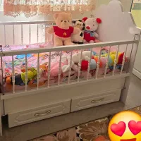 تخت و کمد نوزاد