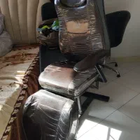 صندلی اصلاح|آرایشگاه و سالن‌های زیبایی|گلبهار, شهر جدید گلبهار|دیوار