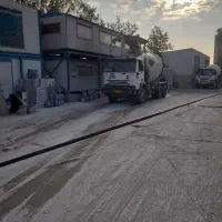 راننده پایه یک جهت میکسر حمل بتن