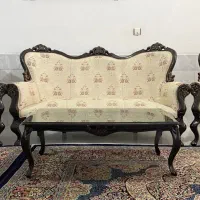 مبل سلطنتی ۹ نفره با میز