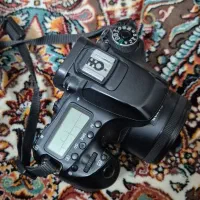 کنون 80d با ۲۴ هزار شات و دو لنز فیکس عالی