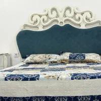 تخت و خوشخواب