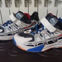 لباس ورزشی و کتانی پسرانه|کفش و لباس بچه|رشت, معلم|دیوار