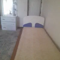 تخت خواب ومیزآرایش