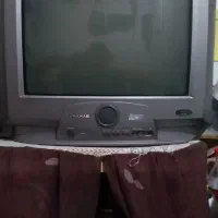 تلویزیون رنگی برای بازی و دوربین