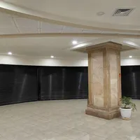 فروش مغازه ۴۲۵ متری مهاباد مال