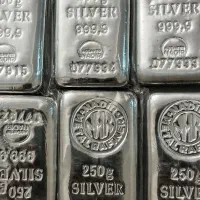 شمش نقره ۲۵۰ گرمی عیار ۹۹۹ فروش عمده و تک