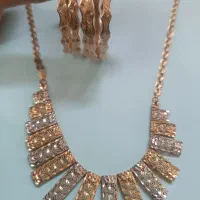 گردنبند و النگوی طلا