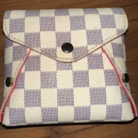 کیف|کیف، کفش، کمربند|بابل, |دیوار