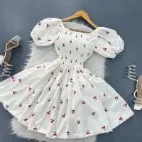 فروش لباس با قیمت فوق العاده