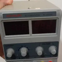 منبع تغذیه حرفه‌ای YAXUN + کابل در حد نو WEMON