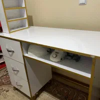 میز ناخن|آرایشگاه و سالن‌های زیبایی|شاهین‌شهر, خانه کارگر|دیوار