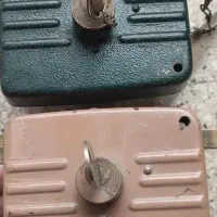 قفل در حیاط و