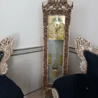 ساعت ایستاده و بوفه