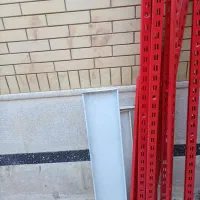 قفسه به همراه پایه