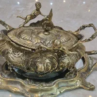 ظرف برنزی با سینی آینه ای برنزی سنگین