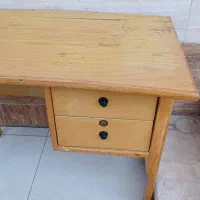 میز تحریر چوبی
