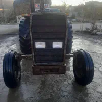 تراکتور ۲۸۵ عتیقه به بازار آمد