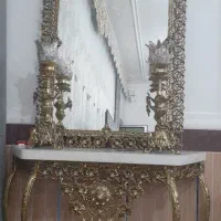 یک عدد آینه کنسول