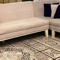 مبل ال رنگ گلبهی پارچه وچوب سالم