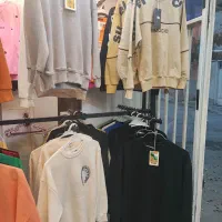 فروش پوشاک به قیمت عمده