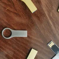 فلش 32گیگ|لوازم جانبی موبایل و تبلت|فولادشهر, مسکن مهر فولادشهر|دیوار