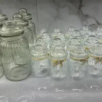 تعداد ۲۰عدد کوچیک و۶عدد شیشه های بزرگ‌