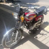 موتورسیکلت پیشرو 125