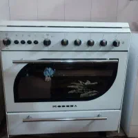 گاز فر دار مدل مودناایتالیایی تمیز و سالم
