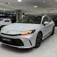 کمری LE ژاپن 2025