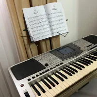 کیبورد یاماها ۱۰۰۰
