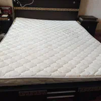 تخت و تشک دو نفره