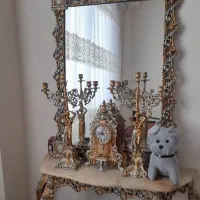 آینه وشمعدان تمیزومرتب