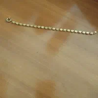 زنجیر 100بالای تابلو