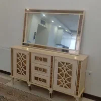 زیر تلویزیونی و آینه و کنسول