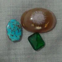 انگشتر کهنه یمنی خوش طبع و چرب.وچند عدد نگین|کلکسیون اشیاء عتیقه|مشهد, ثامن|دیوار