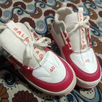 کتونی دخترانه مجلسی شیک کاملا نو هست