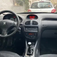 206 صندوقدار V8 94