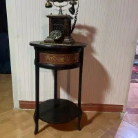 میز و ساعت و تلفن چوبی رستیک