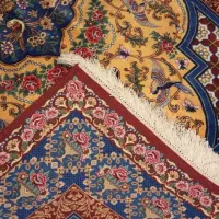 متخصص قالی دست‌باف و خرید/ر فرش دستباف