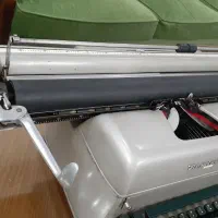 ماشین تایپ امریکایی قدیمی رمینگتون|کلکسیون اشیاء عتیقه|اصفهان, شهرک کاوه|دیوار