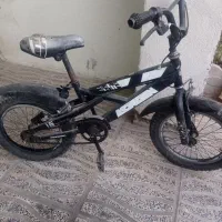 دوچرخه|دوچرخه، اسکیت، اسکوتر|صدرا-فارس, فاز ۲|دیوار