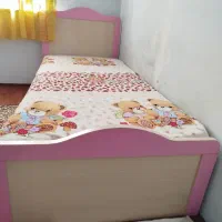 تخت دخترانه