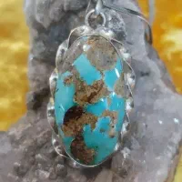 گردنبند فیروزه نیشابوری