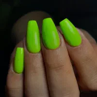 کاشت ناخن دست و پا|خدمات آرایشگری و زیبایی|شاندرمن, |دیوار