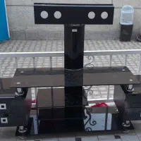 یک عدد میز ال سی دی سالم