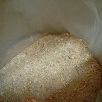 ذرت و سویا و سبوس آسیاب شده خوراک دام