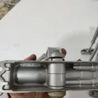 جک آرام بند کره‌ای|ابزارآلات|مشهد, نیزه|دیوار